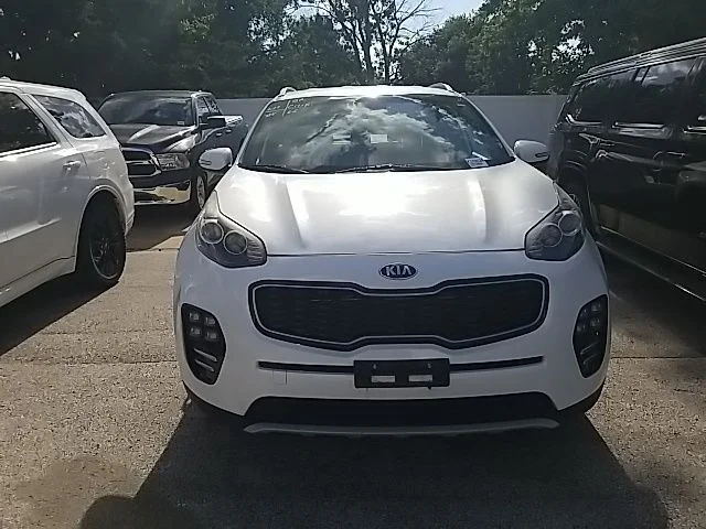 Used 2018 White Kia EX image 8