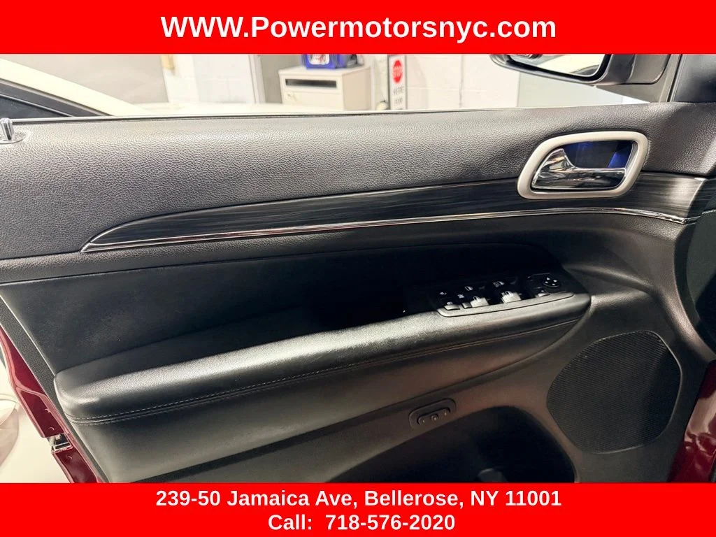 Used 2019 Red Jeep Limited image 37