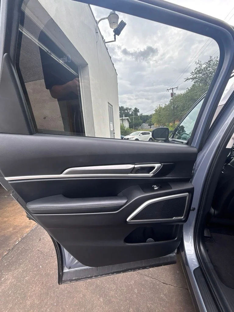 Used 2022 Silver Kia LX image 18