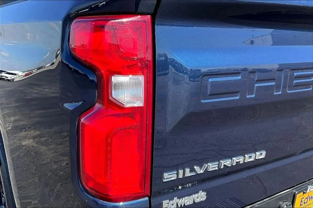 Used 2020 Blue Chevrolet RST image 24