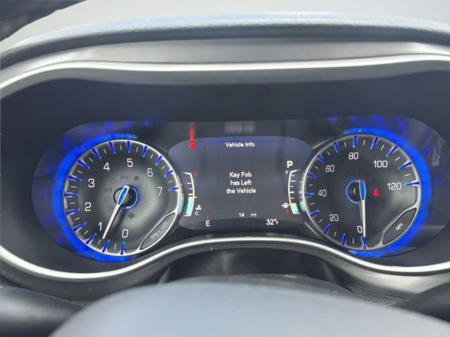 2026 Chrysler Pacifica Select - Photo 15