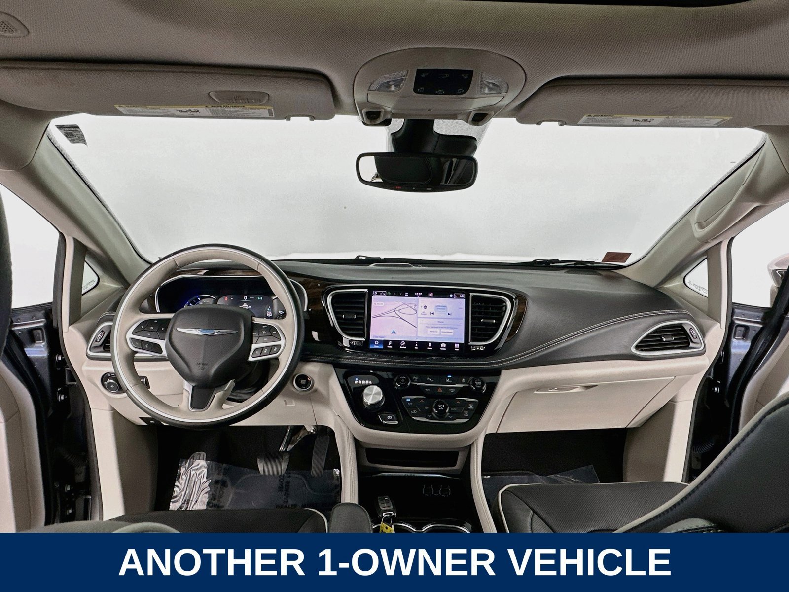 2021 Chrysler Pacifica Hybrid Limited - Photo 10