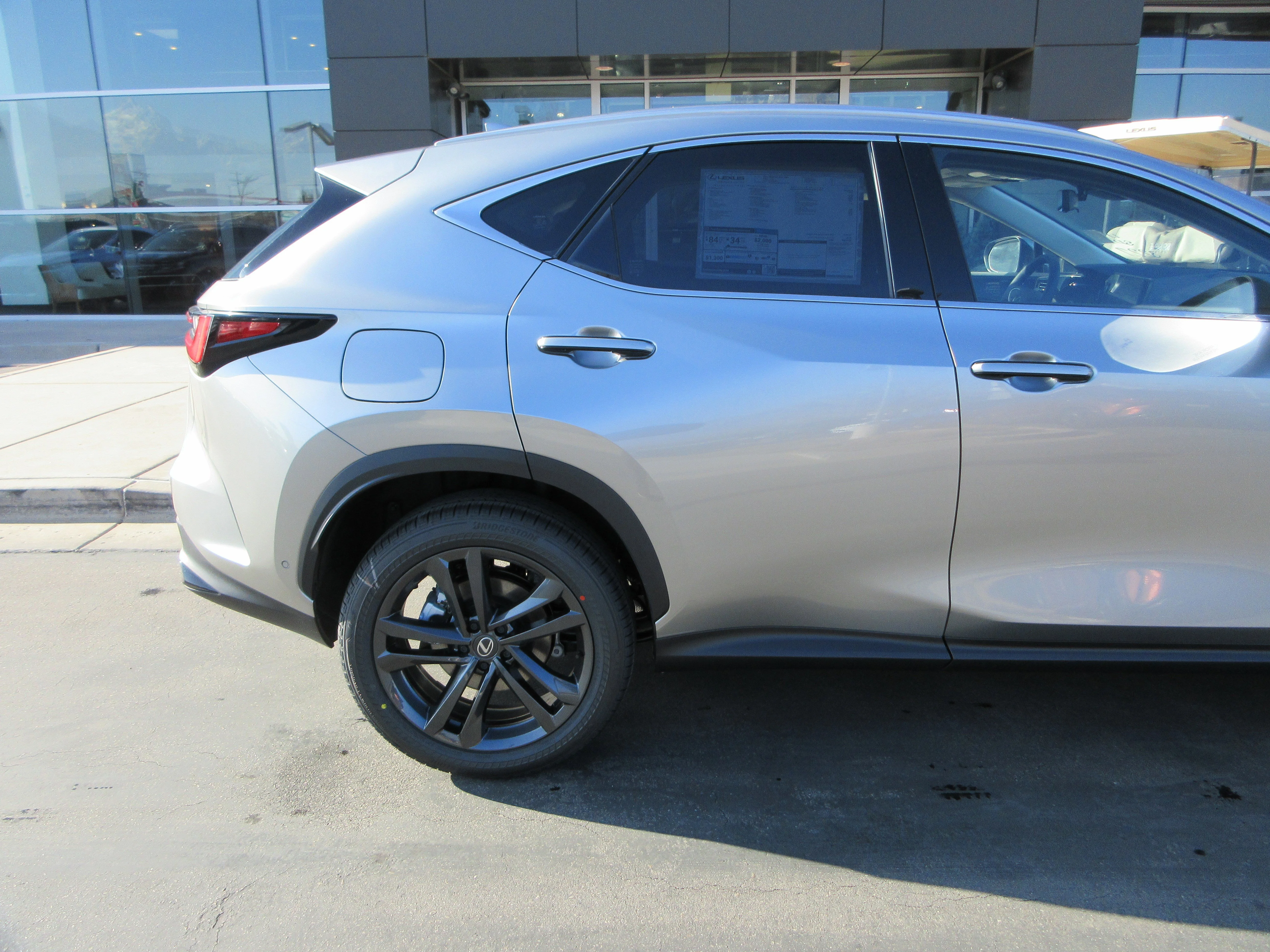 2026 Lexus NX 450h+ Luxury - Photo 10