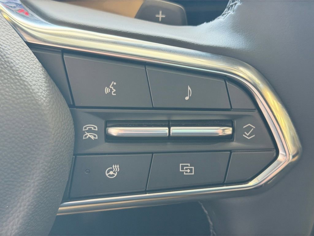 New 2026 Mosaic Black Metallic Chevrolet ACTIV image 32