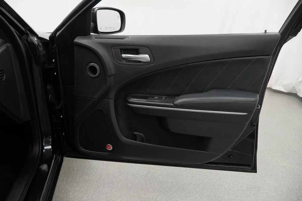 Used 2015 Black Dodge R/T image 48