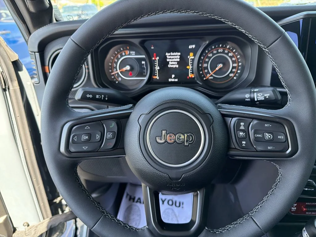 Used 2025 Gray Jeep Mojave image 20