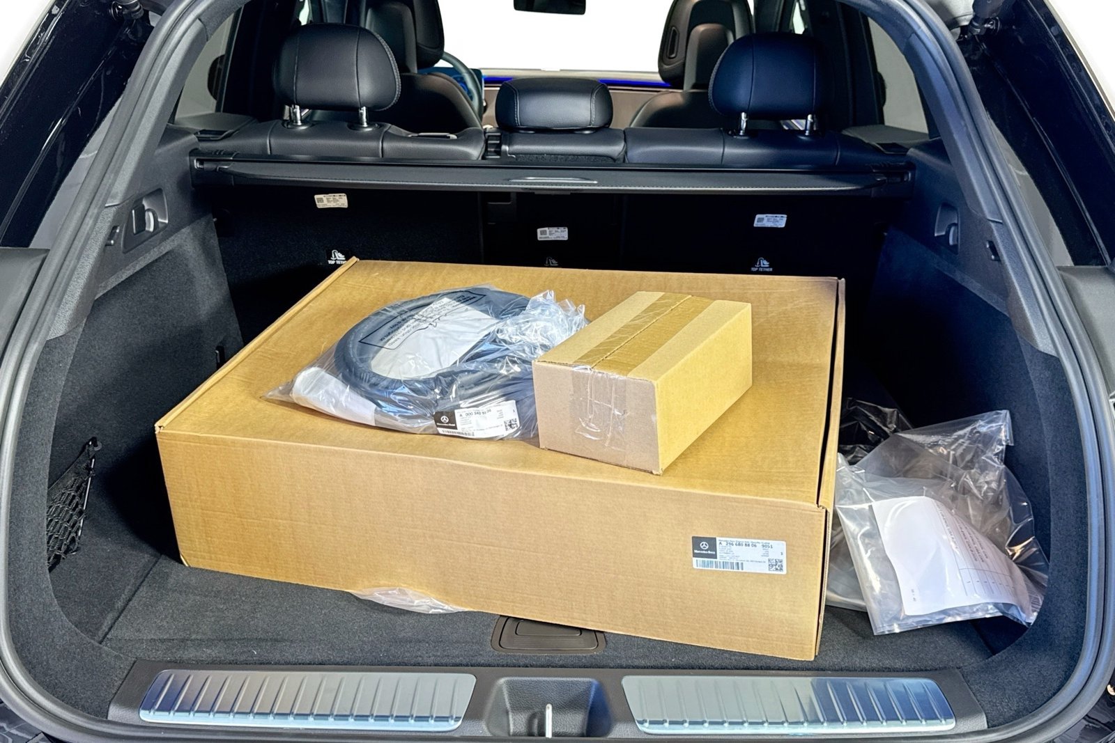 New 2026 Black Mercedes-Benz EQE 320 image 24