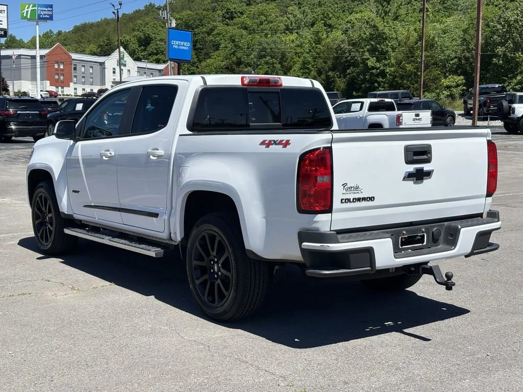 Used 2020 SUMMIT WHITE Chevrolet 4WD LT image 9