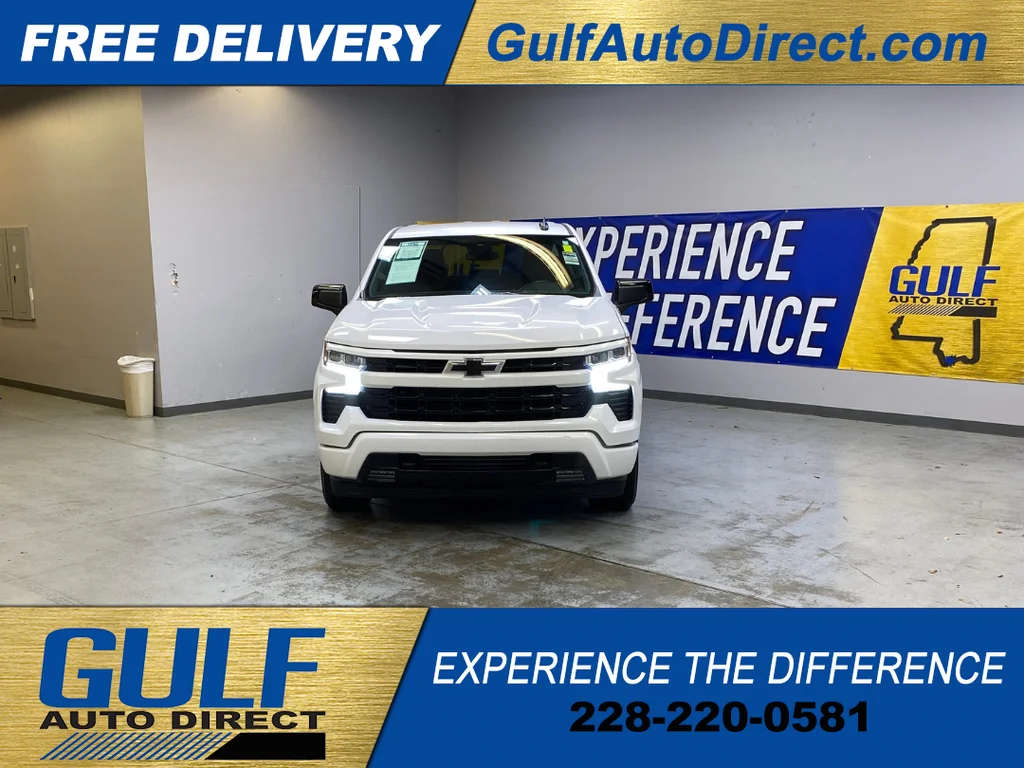 Used 2026 White Chevrolet RST image 3