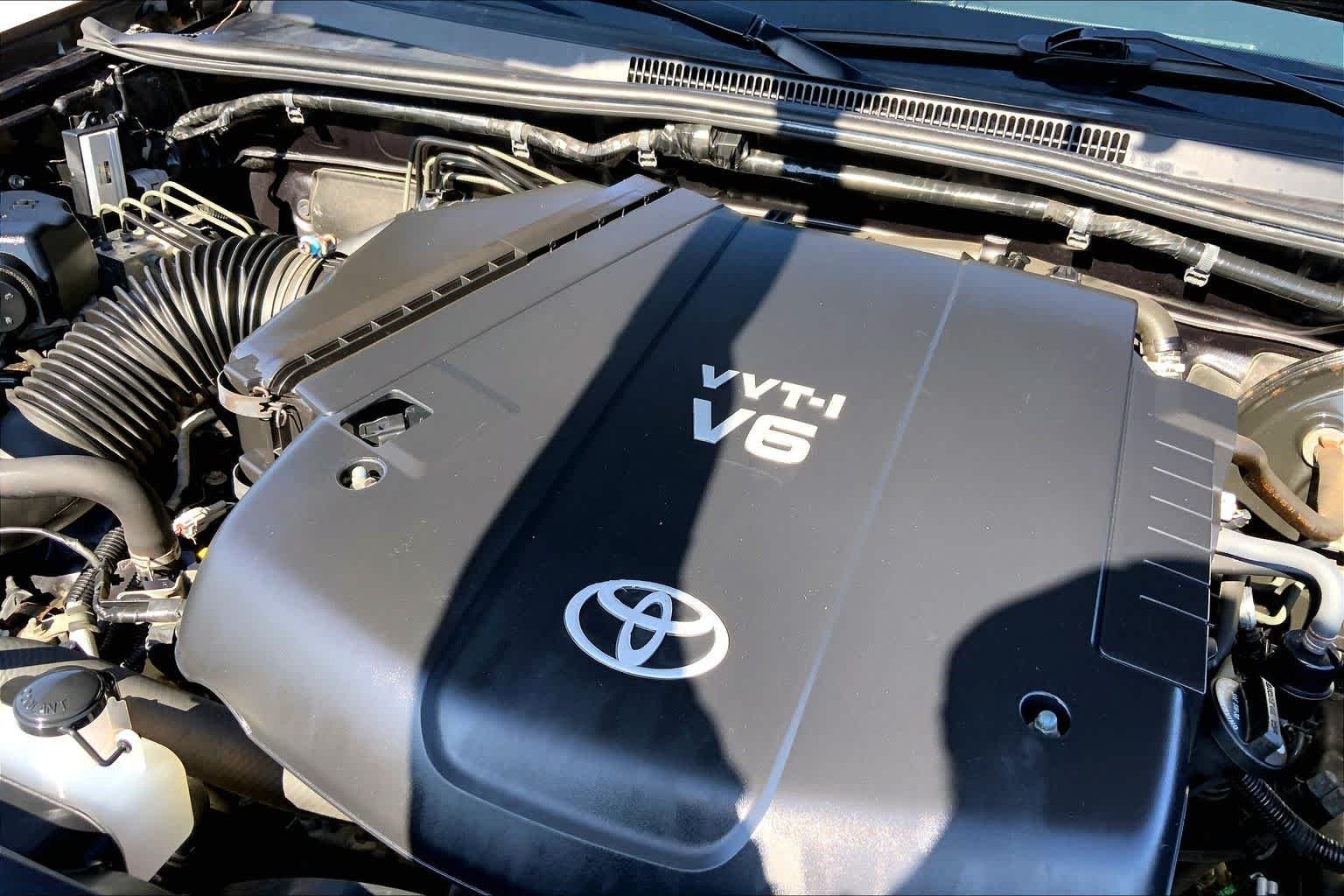 Used 2013 Magnetic Gray Metallic Toyota  image 32