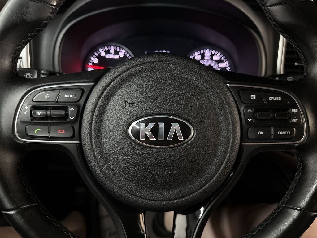 Used 2019 Mineral Silver Kia EX image 21