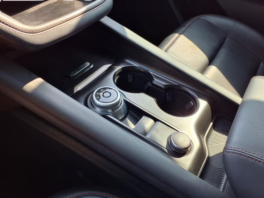 Used 2025 White Metallic Ford Active image 13