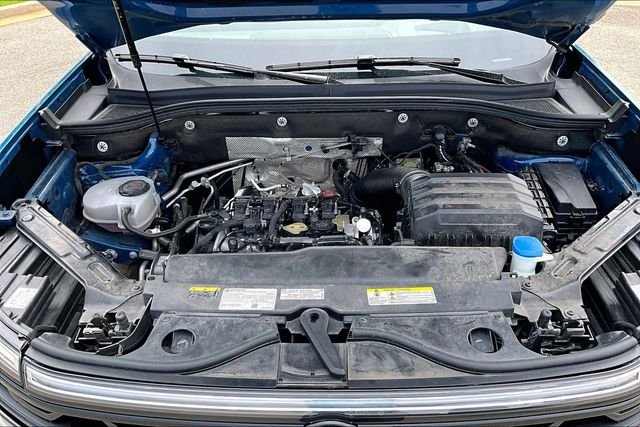 Used 2025 Blue Volkswagen 2.0T SEL Premium R-Line image 10