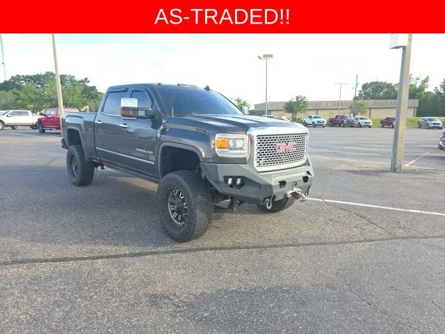 2016 GMC Sierra 4WD Crew Cab Standard Box Denali's photo