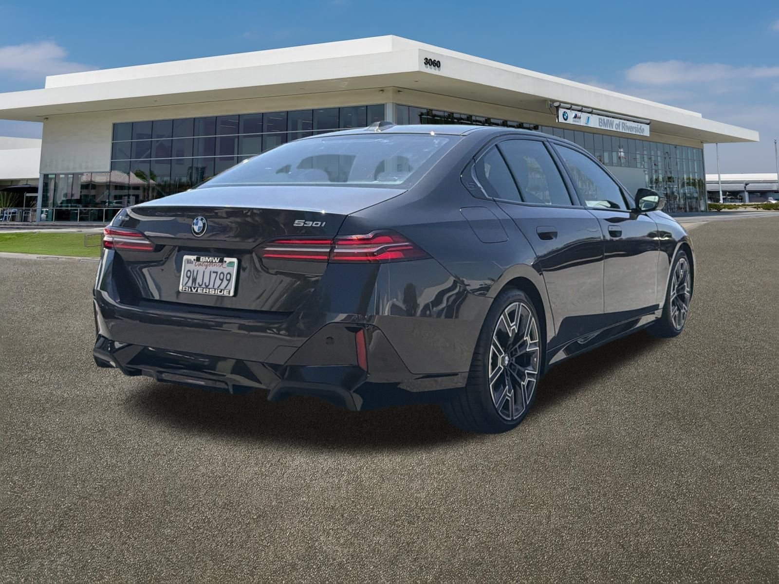 Used 2026 Dark Graphite Metallic BMW 530i xDrive image 10