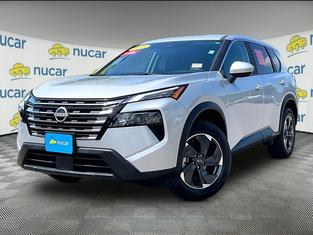 Used 2025 Silver Nissan SV image 3