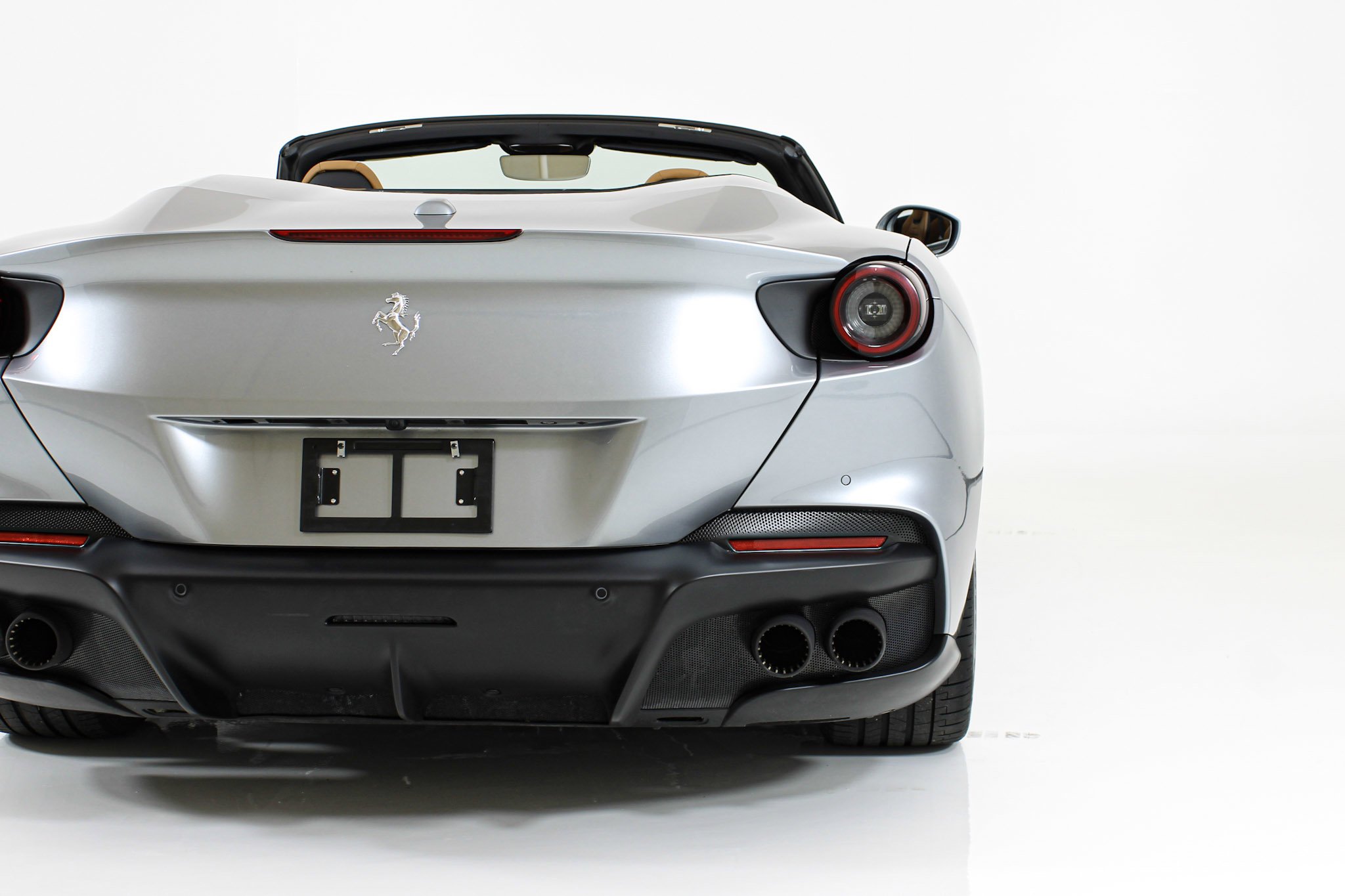 Certified Used 2023 Gray Ferrari  image 29