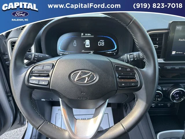 Used 2025 Silver Hyundai SEL image 25
