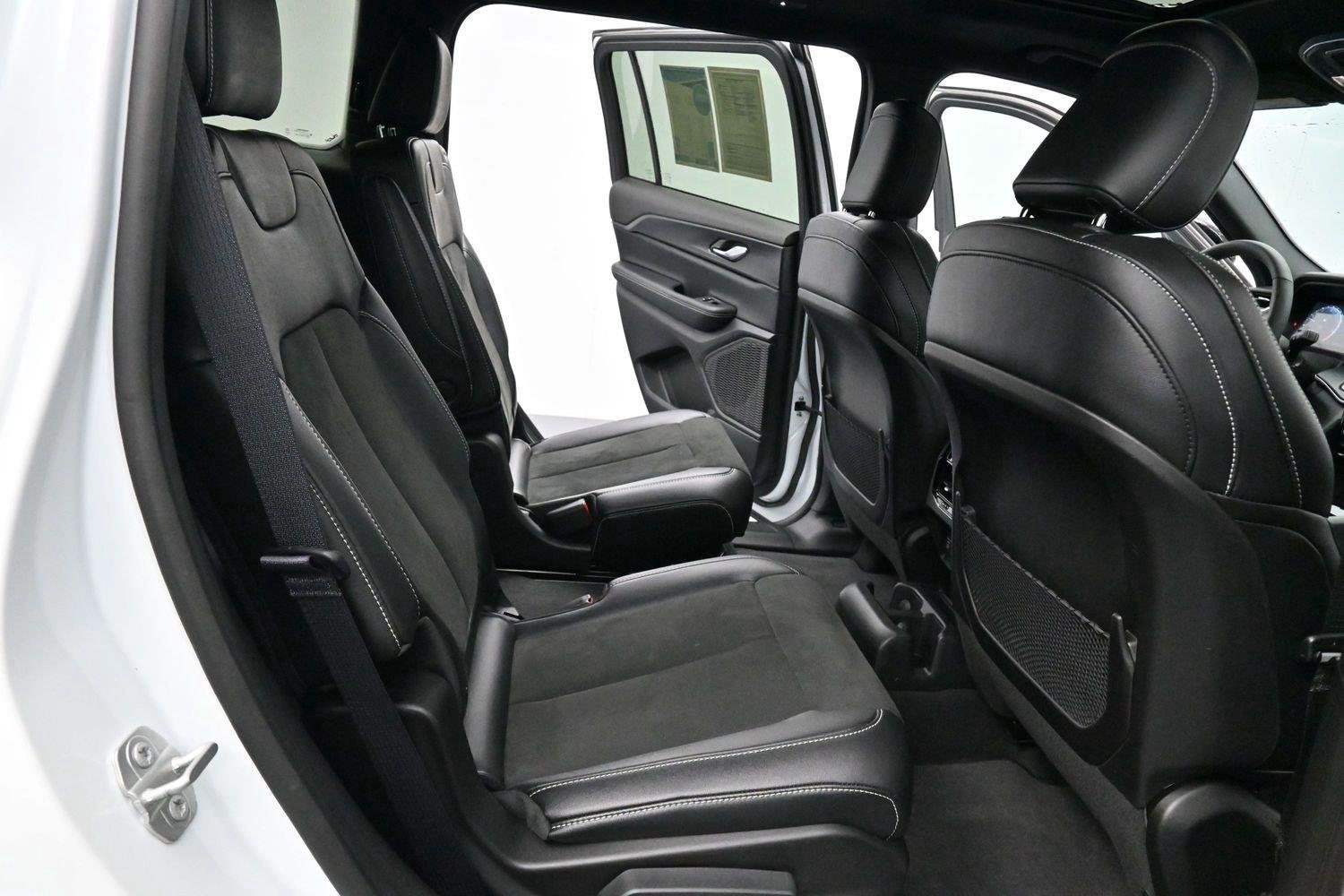 Used 2024 Bright White Clearcoat Jeep Altitude X image 34
