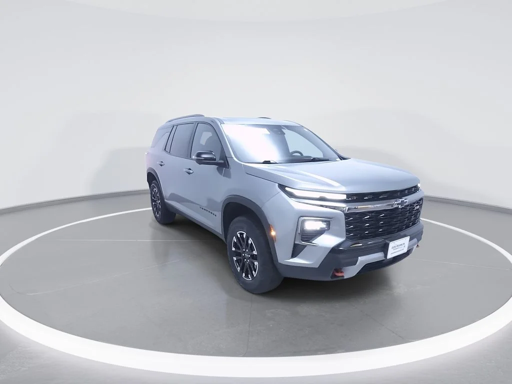 Used 2025 Gray Chevrolet Z71 image 3