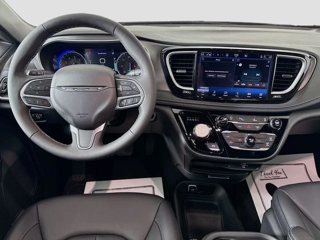 2027 Chrysler Pacifica Select - Photo 21