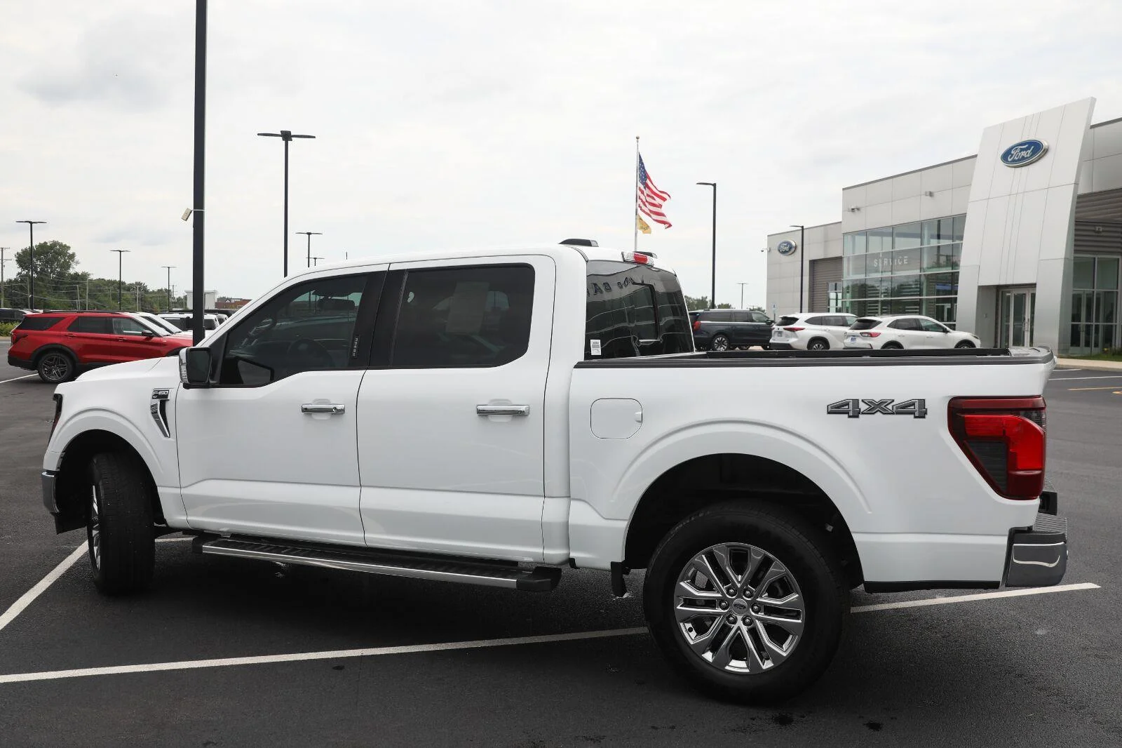 Certified Used 2024 Oxford White Ford XLT image 20