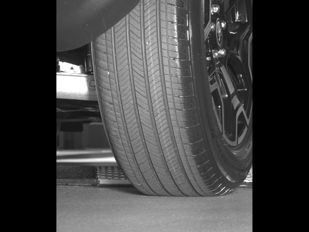 New 2026 Carbonized Gray Metallic Ford Outer Banks® image 15