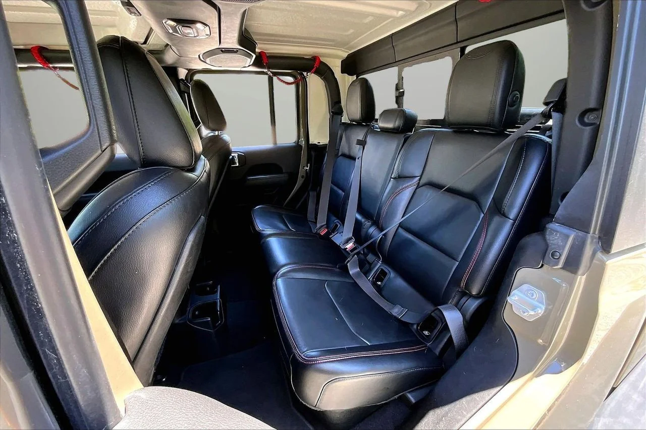 Certified Used 2020 Green Jeep Rubicon image 22