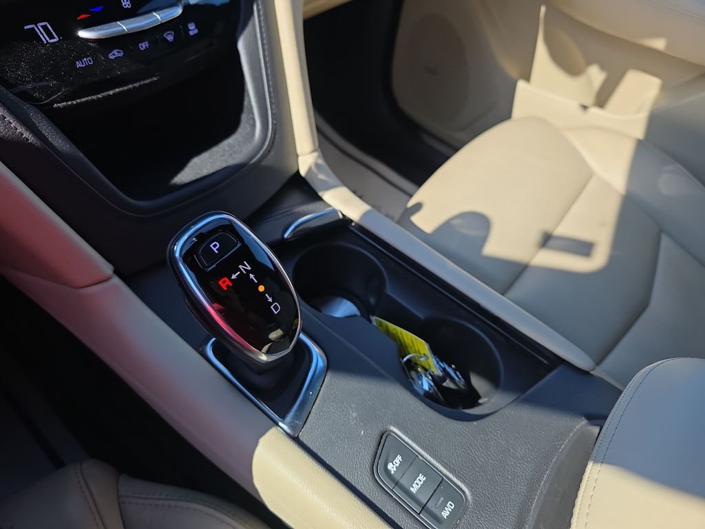 Used 2018 White Cadillac Luxury image 20