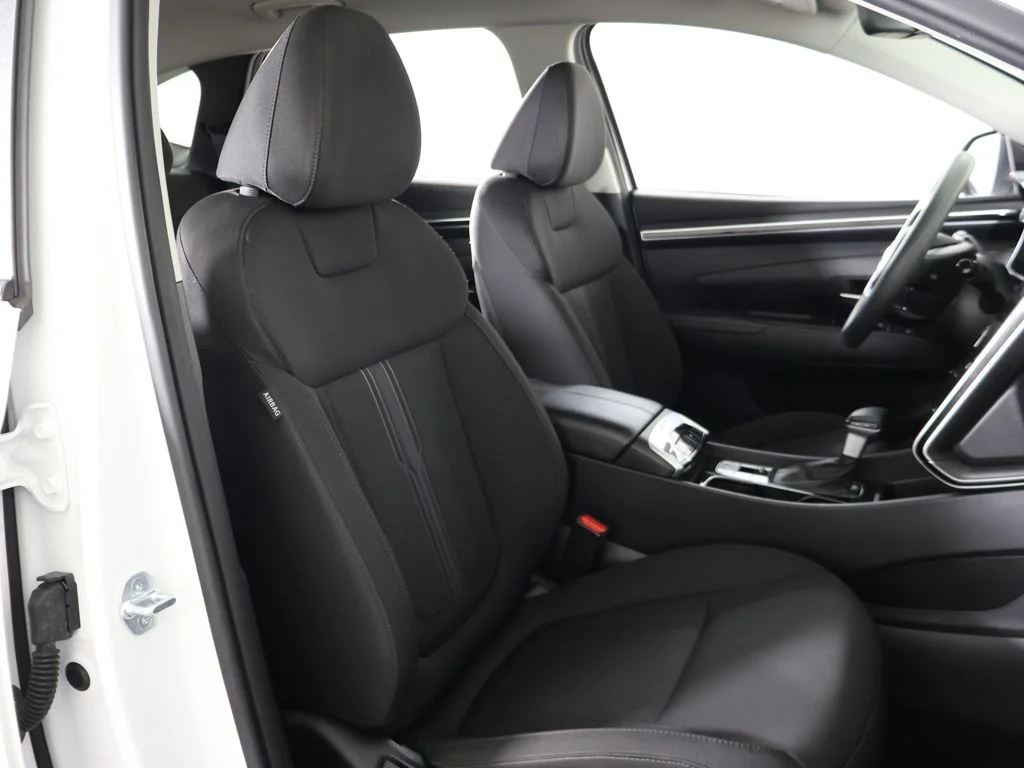 Used 2024 White Pearl Hyundai SEL image 32