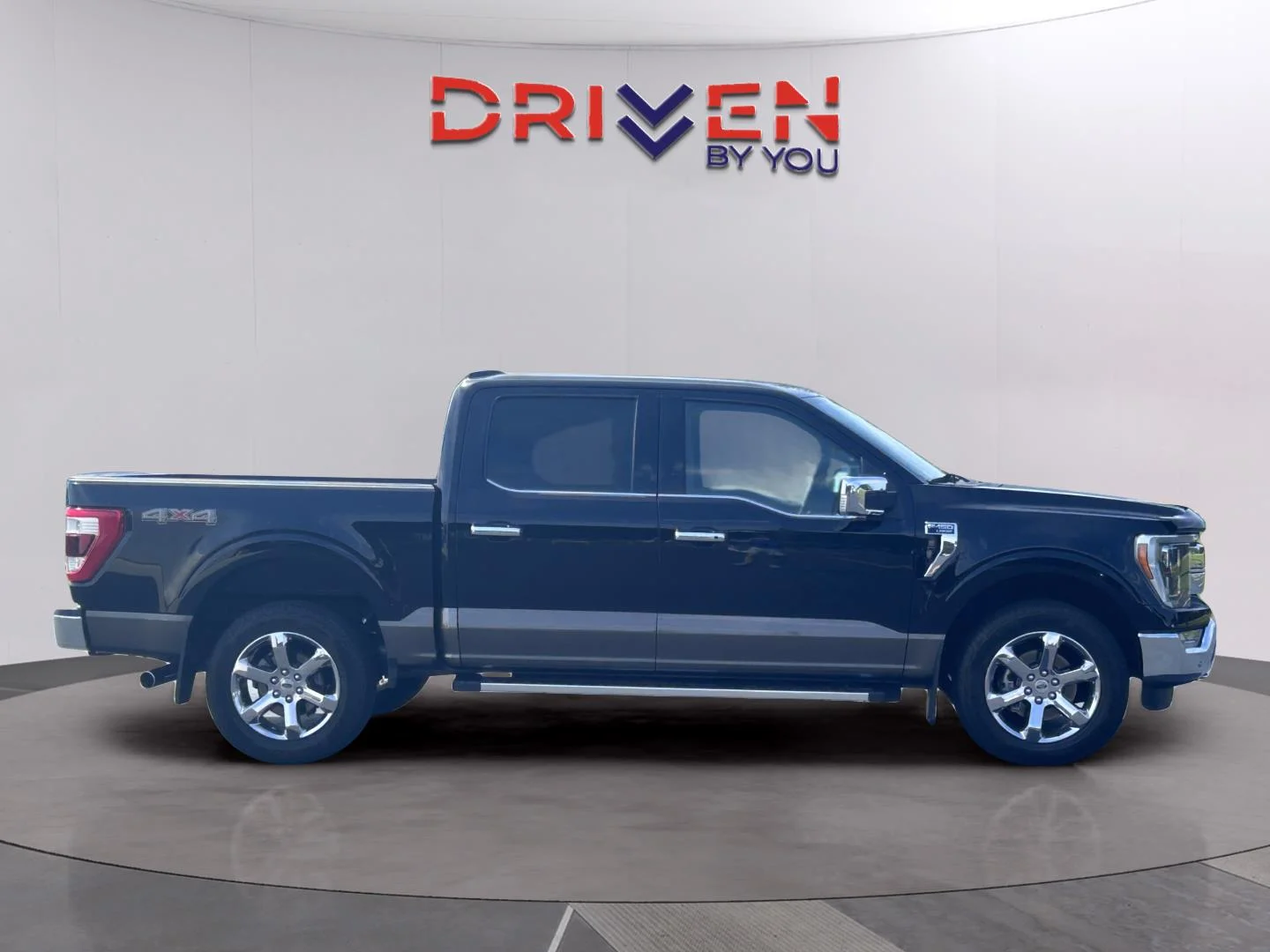 Used 2022 Agate Black/Stone Gray Ford LARIAT image 7