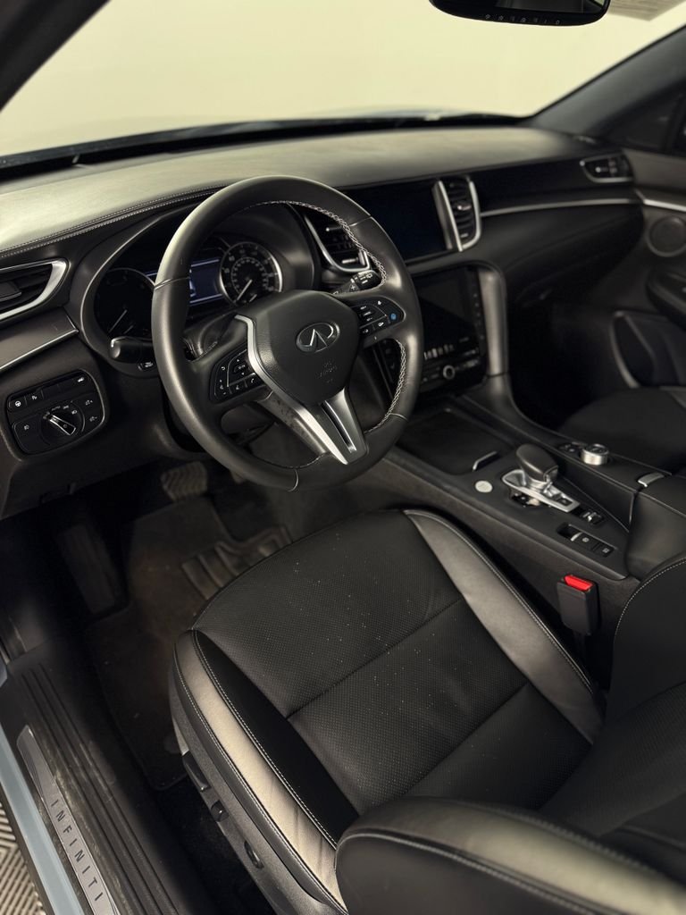 Used 2023 Slate Gray INFINITI LUXE image 20