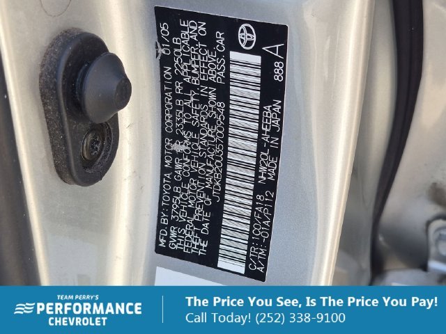 Used 2005 Silver Toyota Base image 25