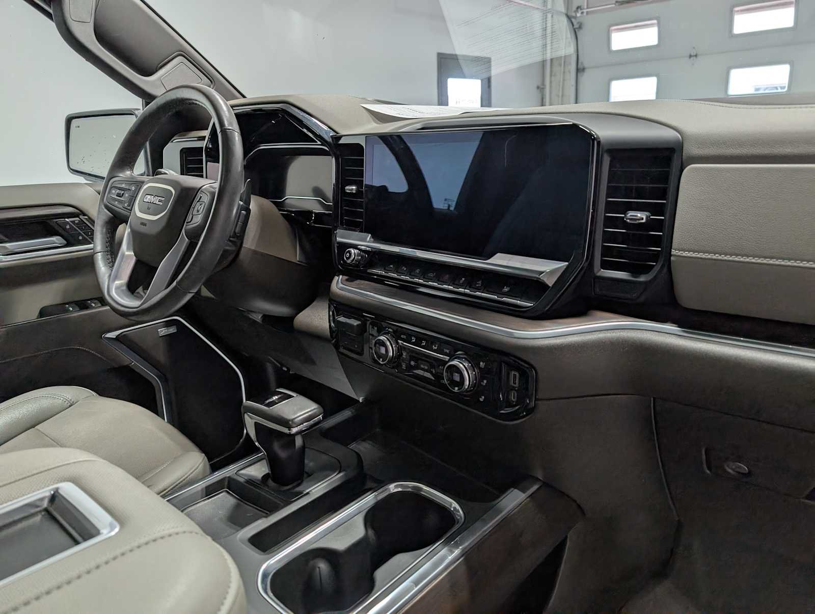 2022 GMC Sierra 1500 SLT - Photo 45