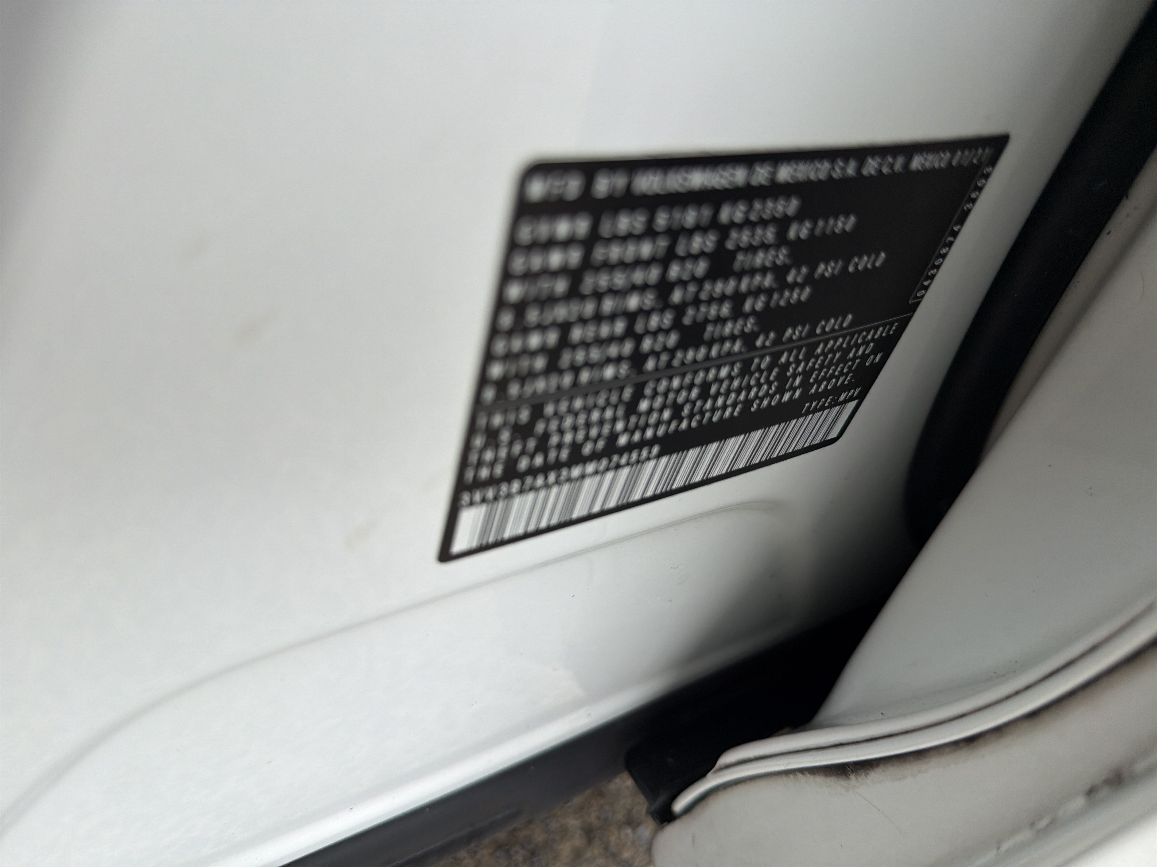 Used 2021 Pure White Volkswagen SE R-Line Black image 31