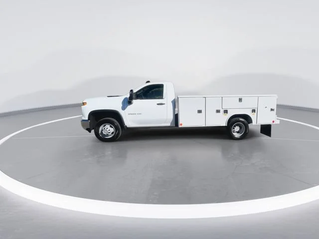 New 2026 Summit White Chevrolet Work Truck image 7