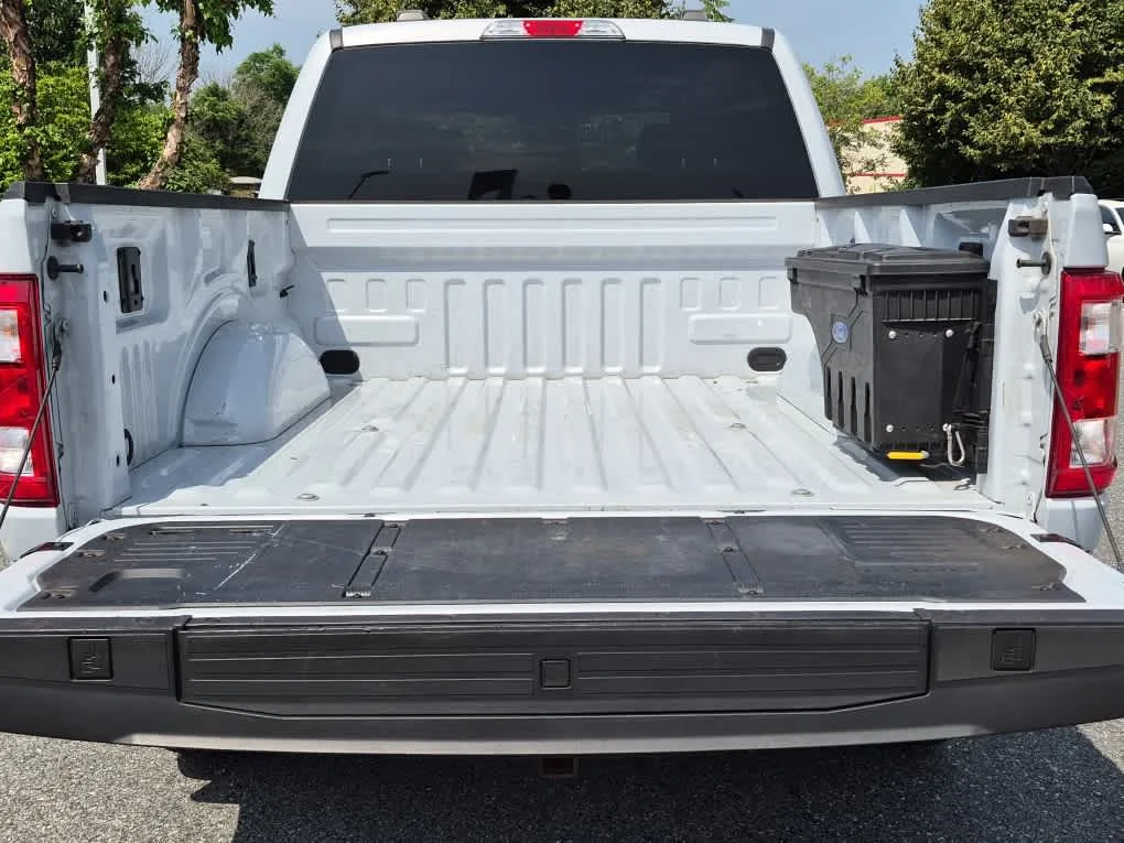 Used 2022 Space White Ford XL image 19