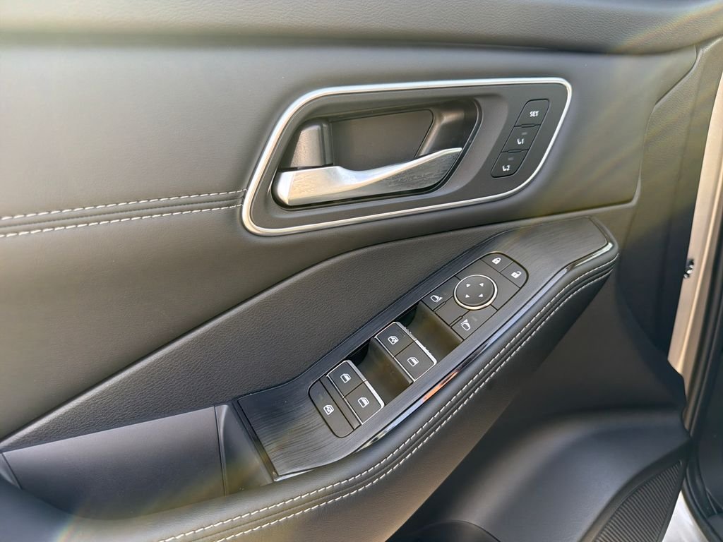 New 2026 Nissan Rogue Platinum 4D Sport Utility