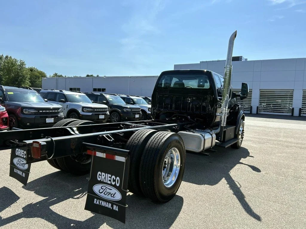 Used 2024 Black Ford  image 3
