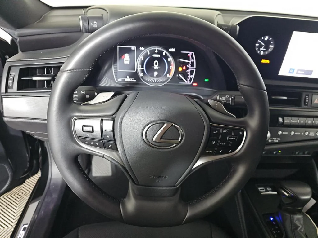 Used 2025 Black Lexus 350 image 6