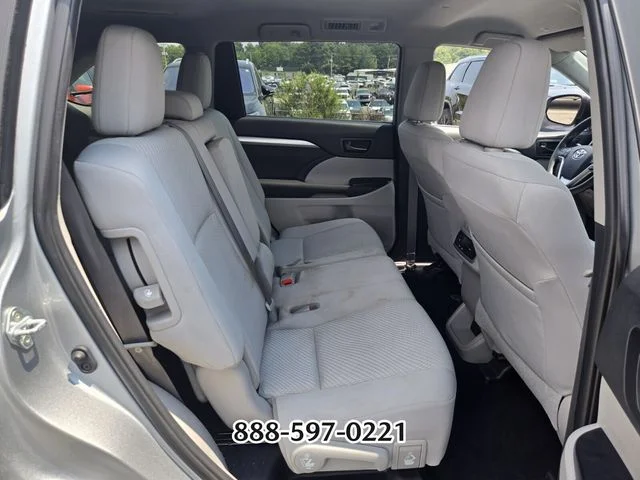Used 2019 Silver Toyota LE image 17