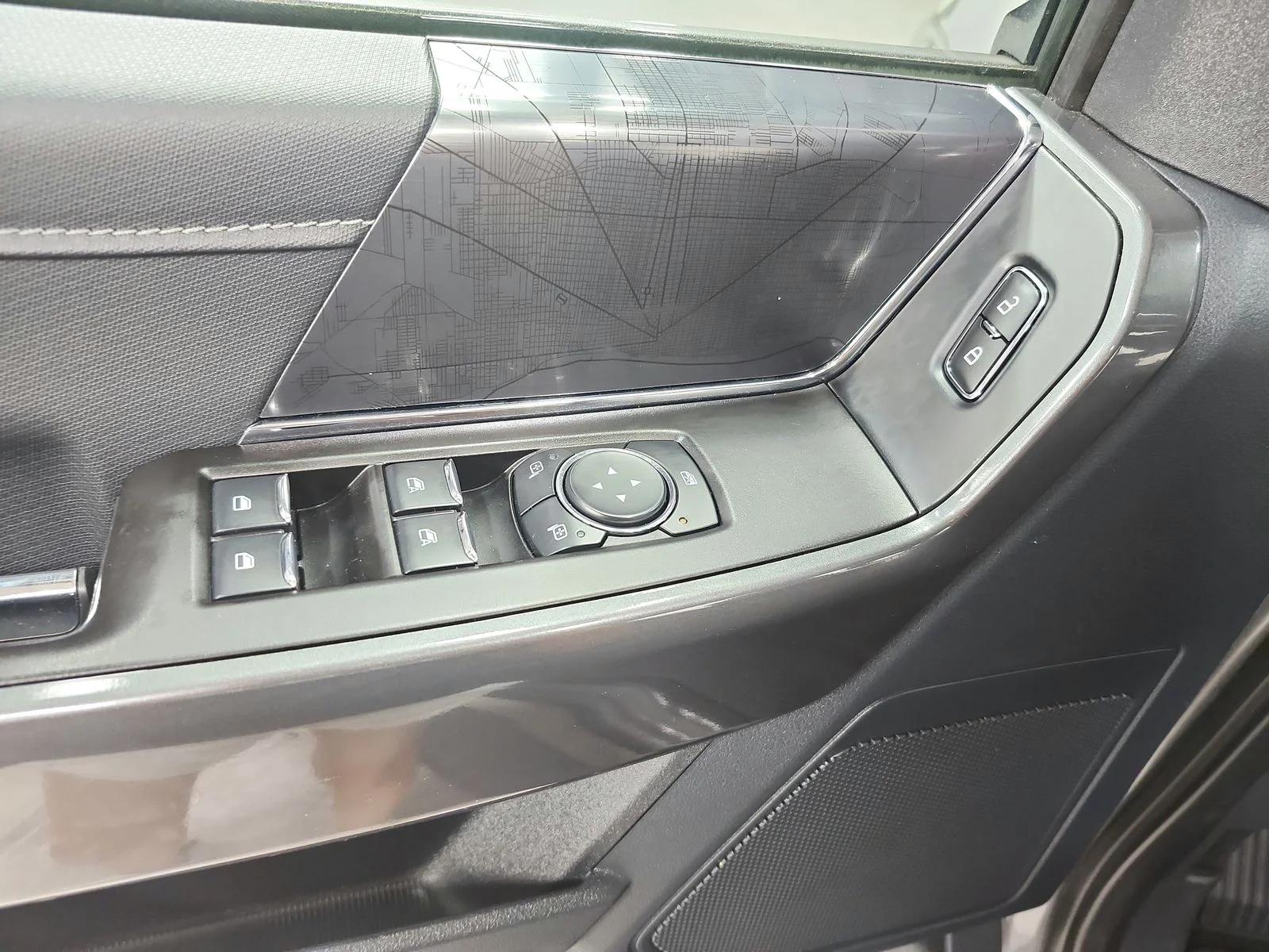 Used 2023 Gray Metallic Ford XLT image 33
