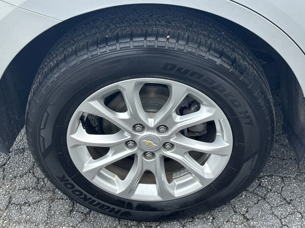 Used 2020 Silver Chevrolet LT image 17
