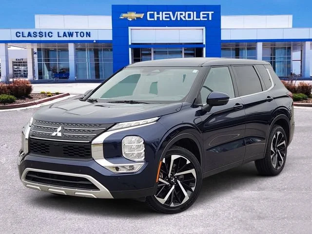 2024 Mitsubishi Outlander SE 2WD's photo