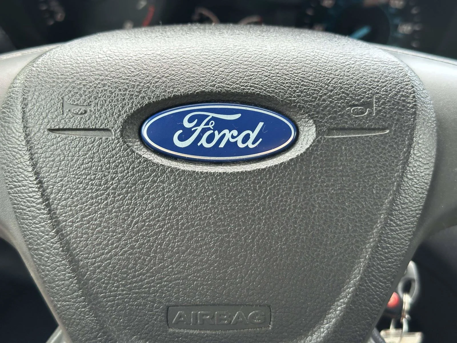Used 2016 White Ford XL image 23