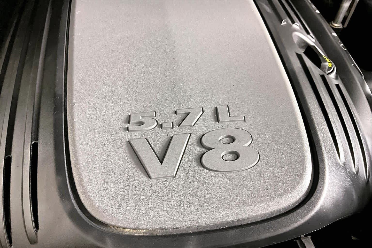 Used 2018 Granite Clearcoat Dodge R/T image 31