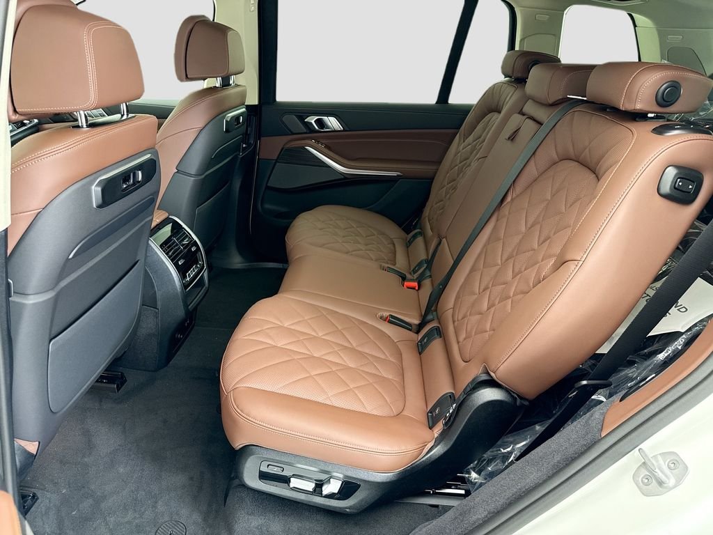 New 2027 Alpine White BMW xDrive40i image 20