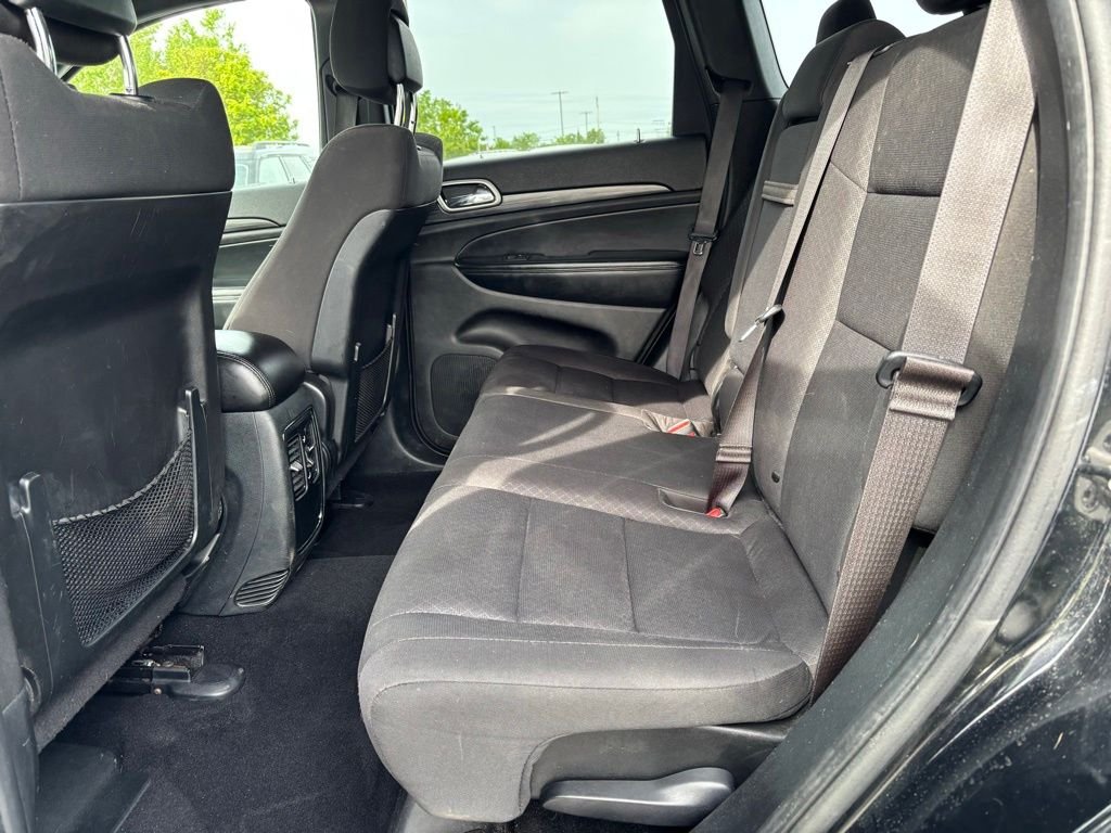 Used 2020 Black Jeep Laredo image 34