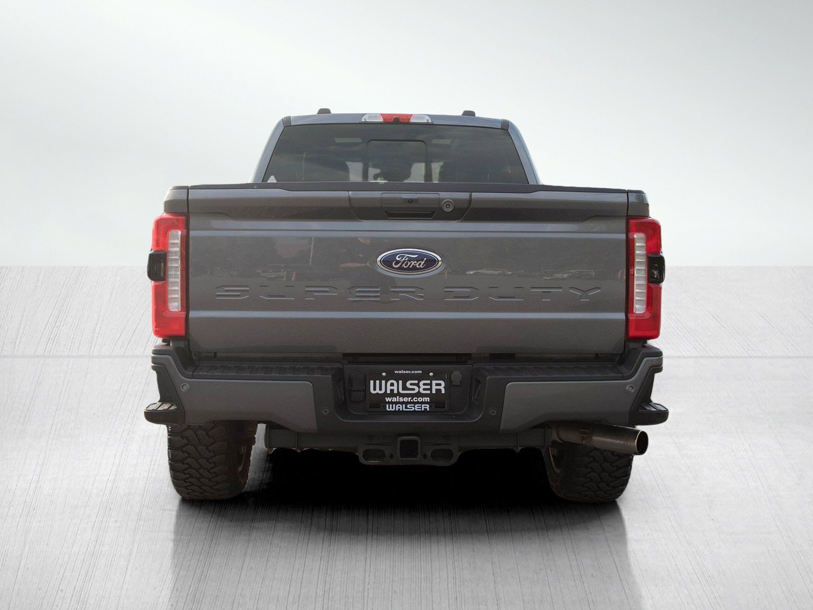 Used 2024  Ford  image 5