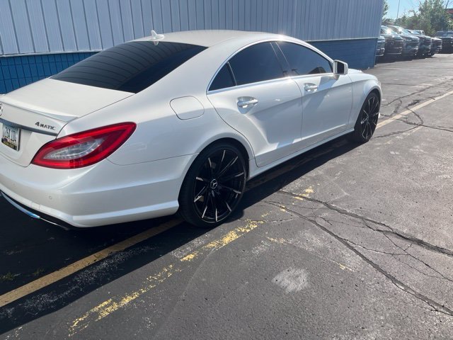 Used 2012 Diamond White Metallic Mercedes-Benz CLS 550 image 2